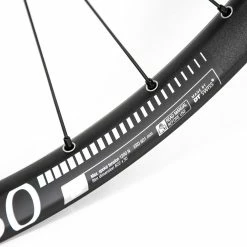 ROUE AVANT DT SWISS FR 560-350 20 X 110 27.5" -VéloLuxe Boutique A21FWHDT560 27 2 2000